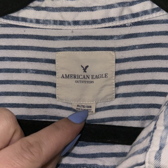 American Eagle short sleeve button up - Picture 5 of 9